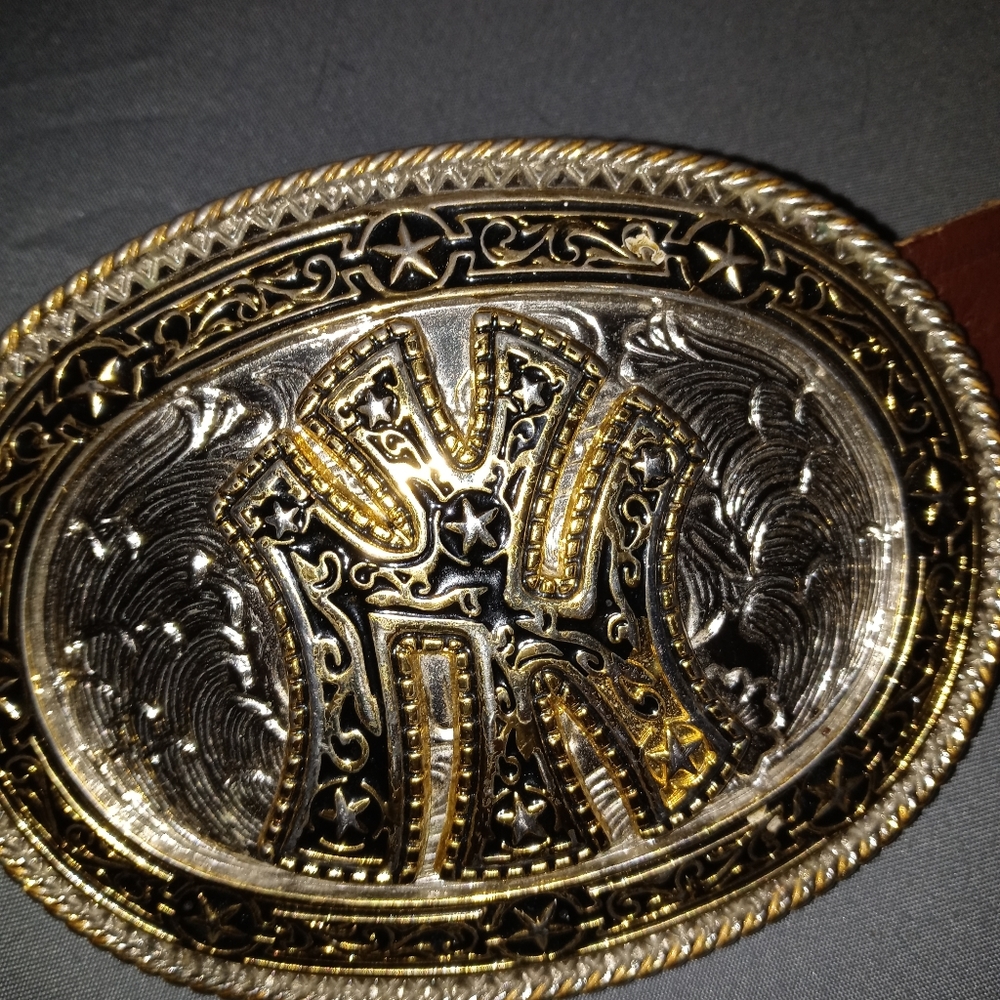 Belt buckle